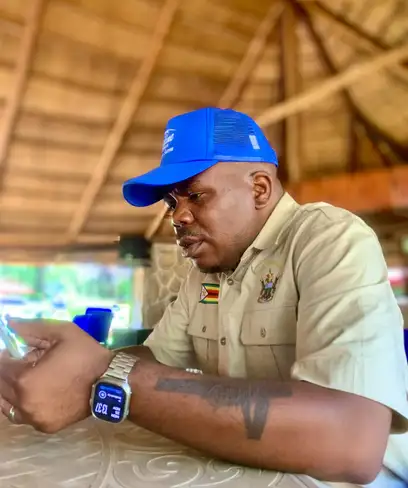 photo by web.facebook.com