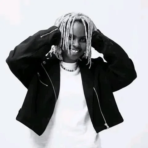 Ariel Wayz image 2