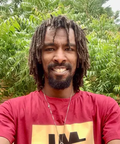 photo by web.facebook.com