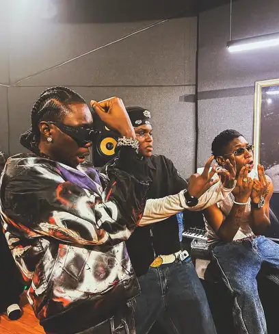 photo by web.facebook.com