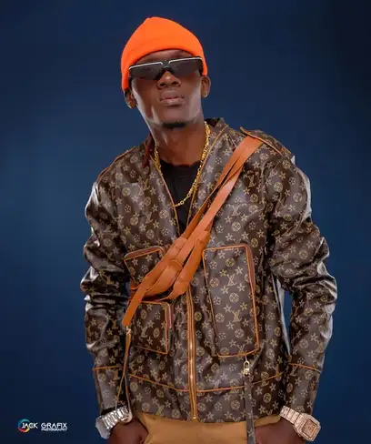 photo by web.facebook.com