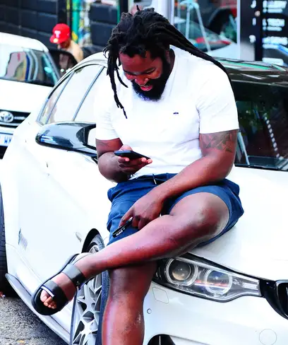 photo by web.facebook.com