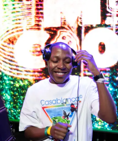 photo by web.facebook.com