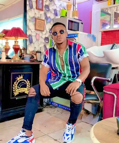 photo by web.facebook.com