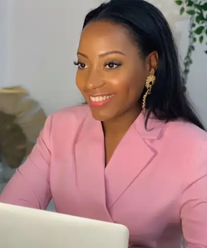 photo by web.facebook.com