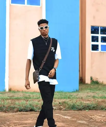 photo by web.facebook.com