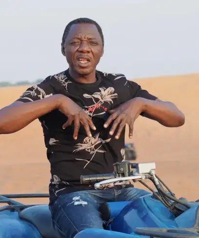 photo by web.facebook.com