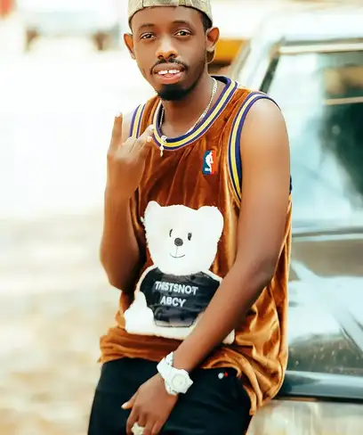 photo by web.facebook.com