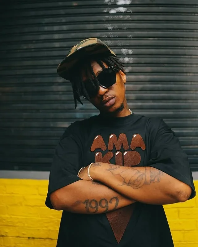 Emtee the hustla image 2