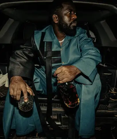 photo by web.facebook.com