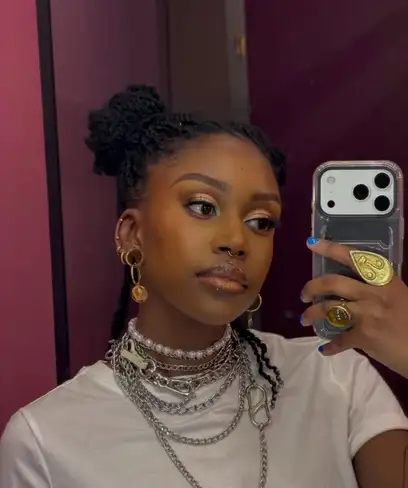 photo by facebook.com