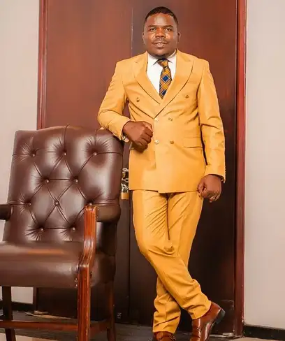 photo by web.facebook.com