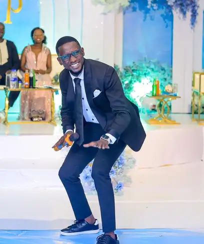 photo by web.facebook.com