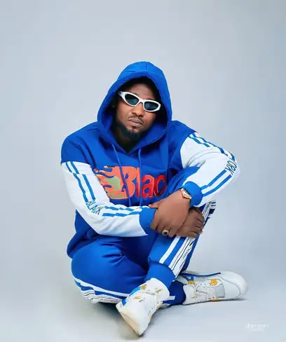 photo by web.facebook.com