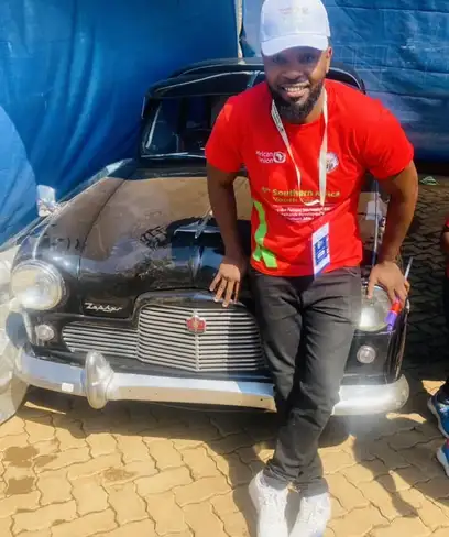 photo by web.facebook.com