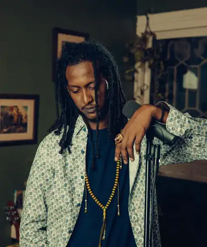 photo by web.facebook.com