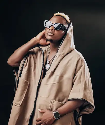 photo by web.facebook.com