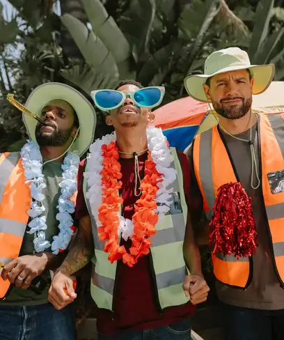 photo by web.facebook.com