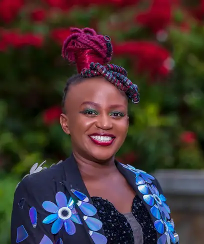 photo by web.facebook.com