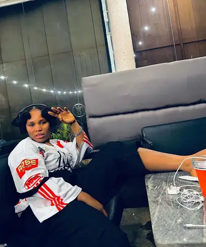 photo by web.facebook.com