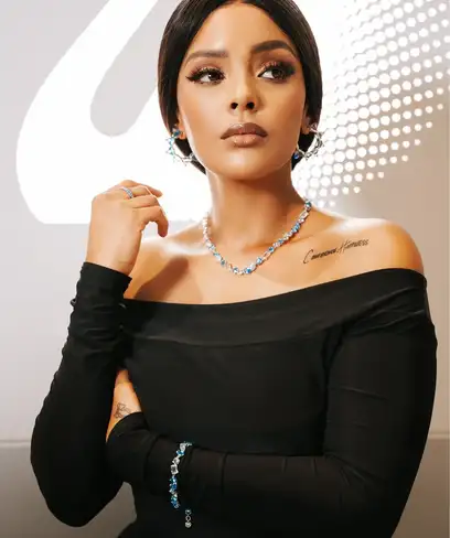 photo by web.facebook.com