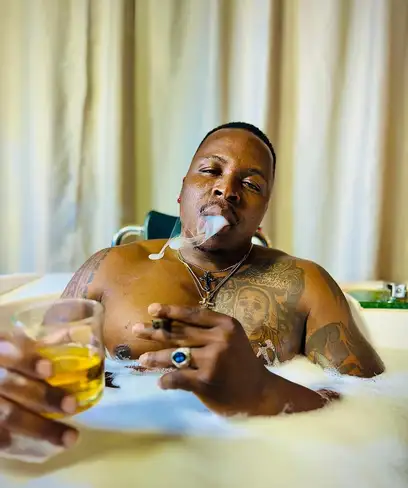 photo by web.facebook.com