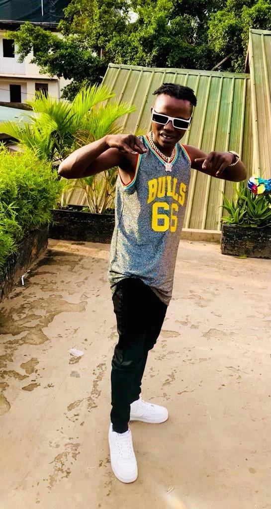 Ronald Alimpa image 3