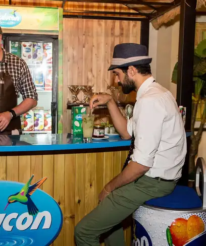 photo by web.facebook.com