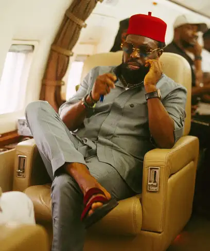 photo by web.facebook.com