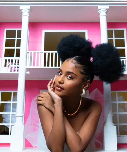 photo by web.facebook.com