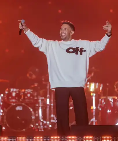 photo by web.facebook.com