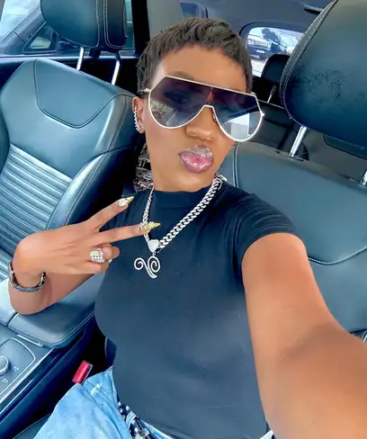 photo by web.facebook.com