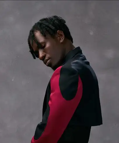 photo by web.facebook.com