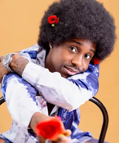 photo by web.facebook.com