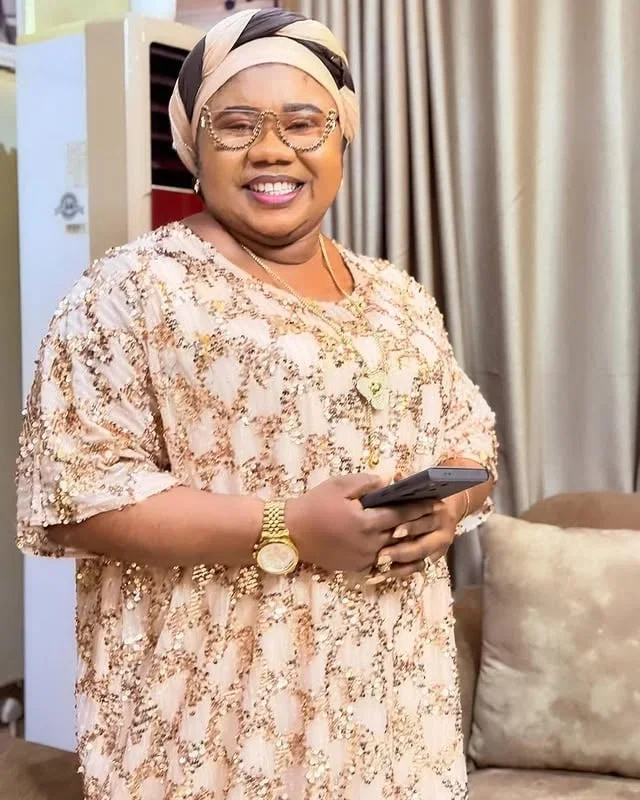 Esther Igbekele image 4