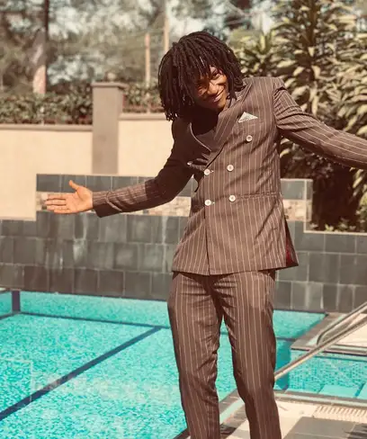 photo by web.facebook.com