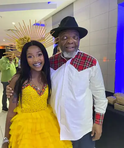 photo by web.facebook.com