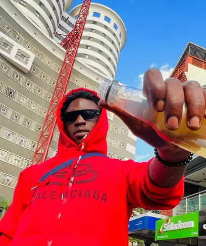 photo by web.facebook.com