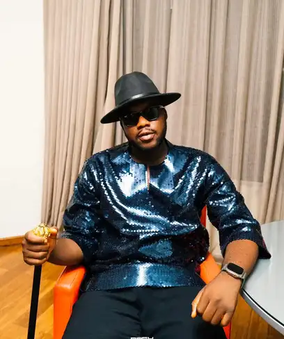 photo by web.facebook.com