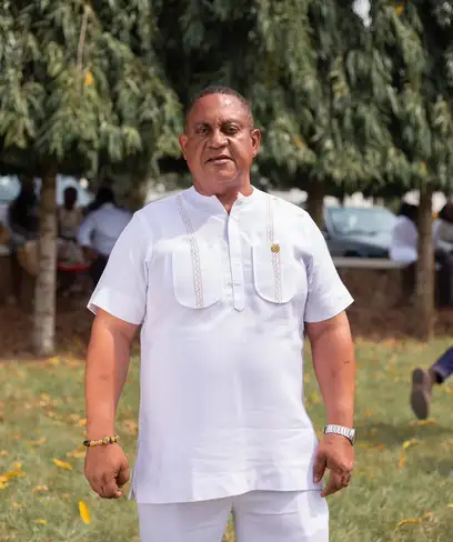 photo by web.facebook.com