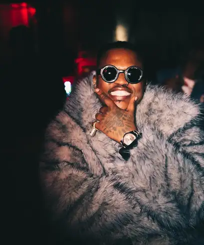 photo by web.facebook.com