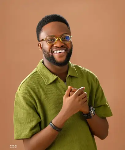 photo by web.facebook.com