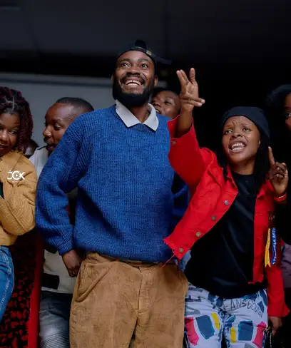 photo by web.facebook.com