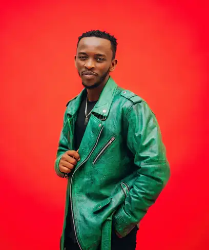 photo by web.facebook.com