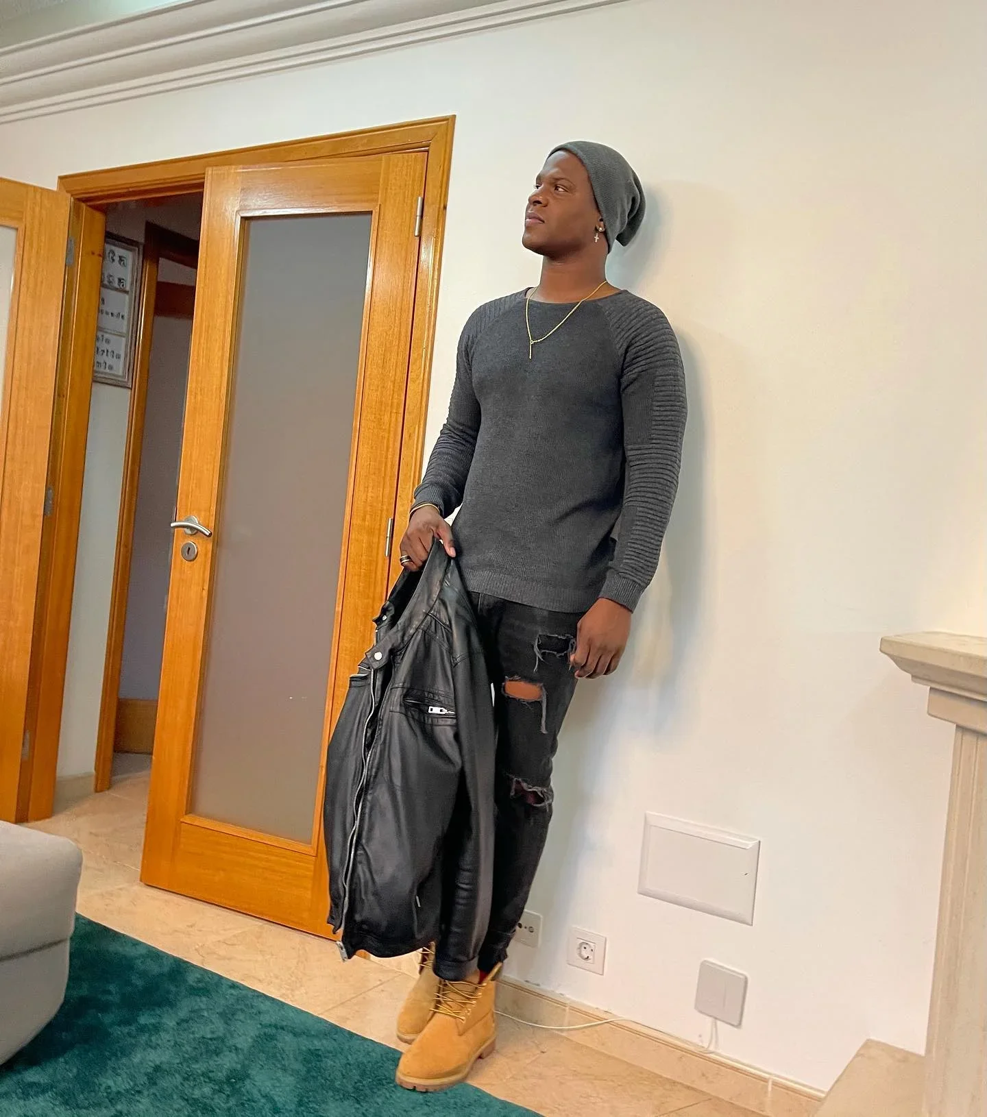 Bravo Vaz de Almeida image 4