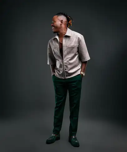 photo by web.facebook.com