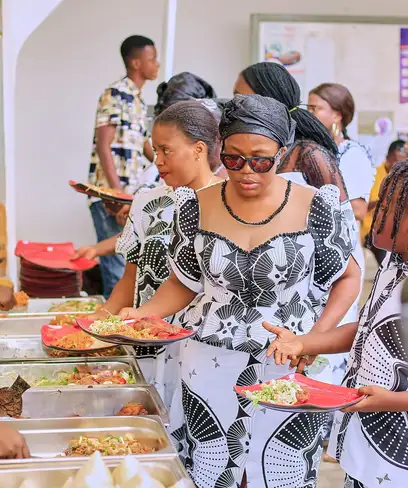 photo by web.facebook.com