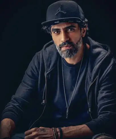 photo by web.facebook.com