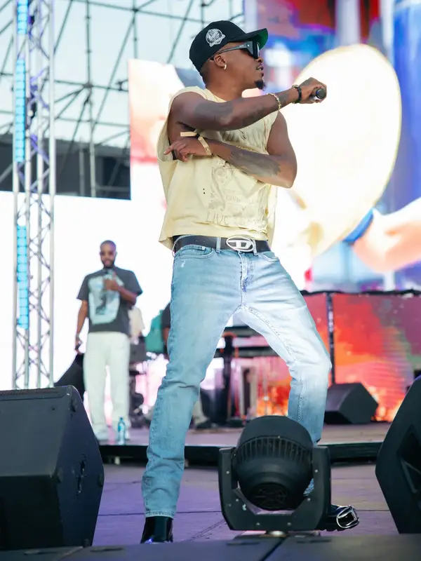 photo by web.facebook.com