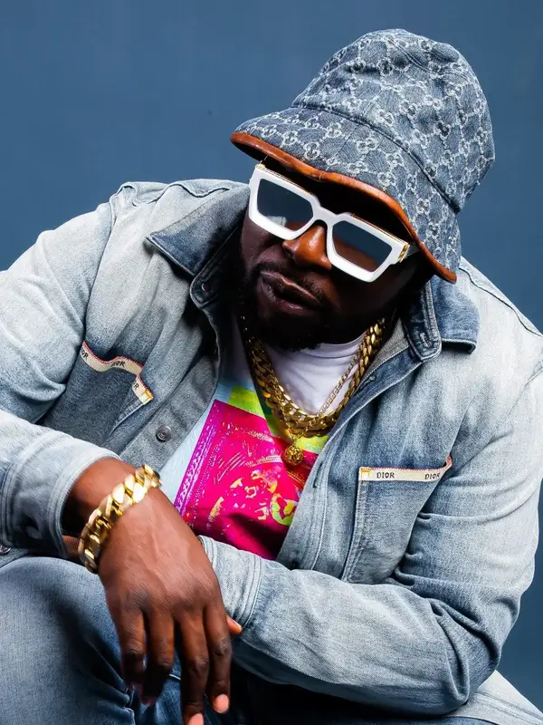 photo by pieradio.co.uk